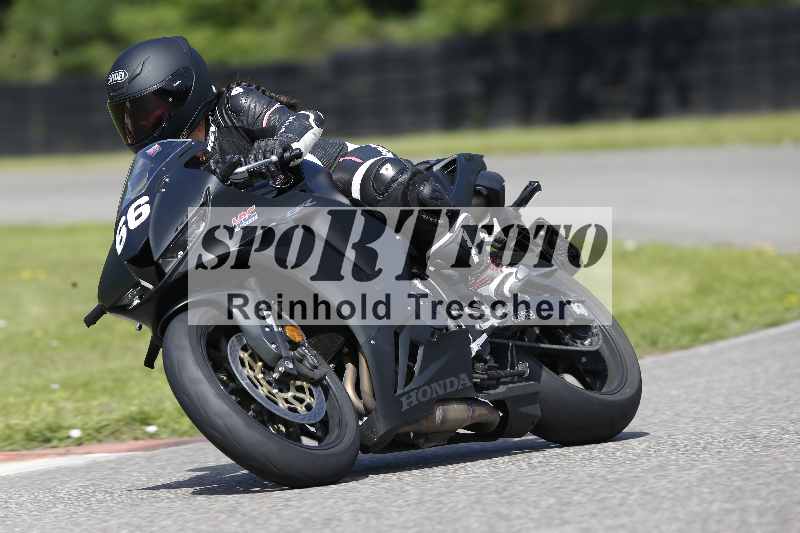 /Archiv-2025/42 07.08.2025 Peter Studer Girls Day ADR/Gruppe pink/66